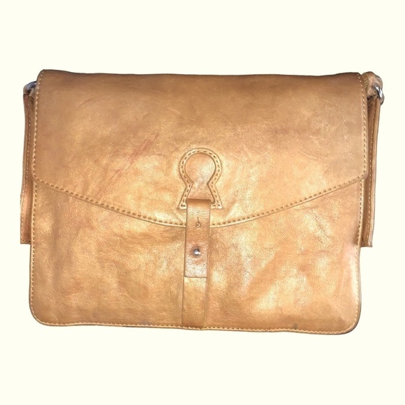 Botkier Isla Shoulder Bag - Beautiful Bag - Picture 2 of 16